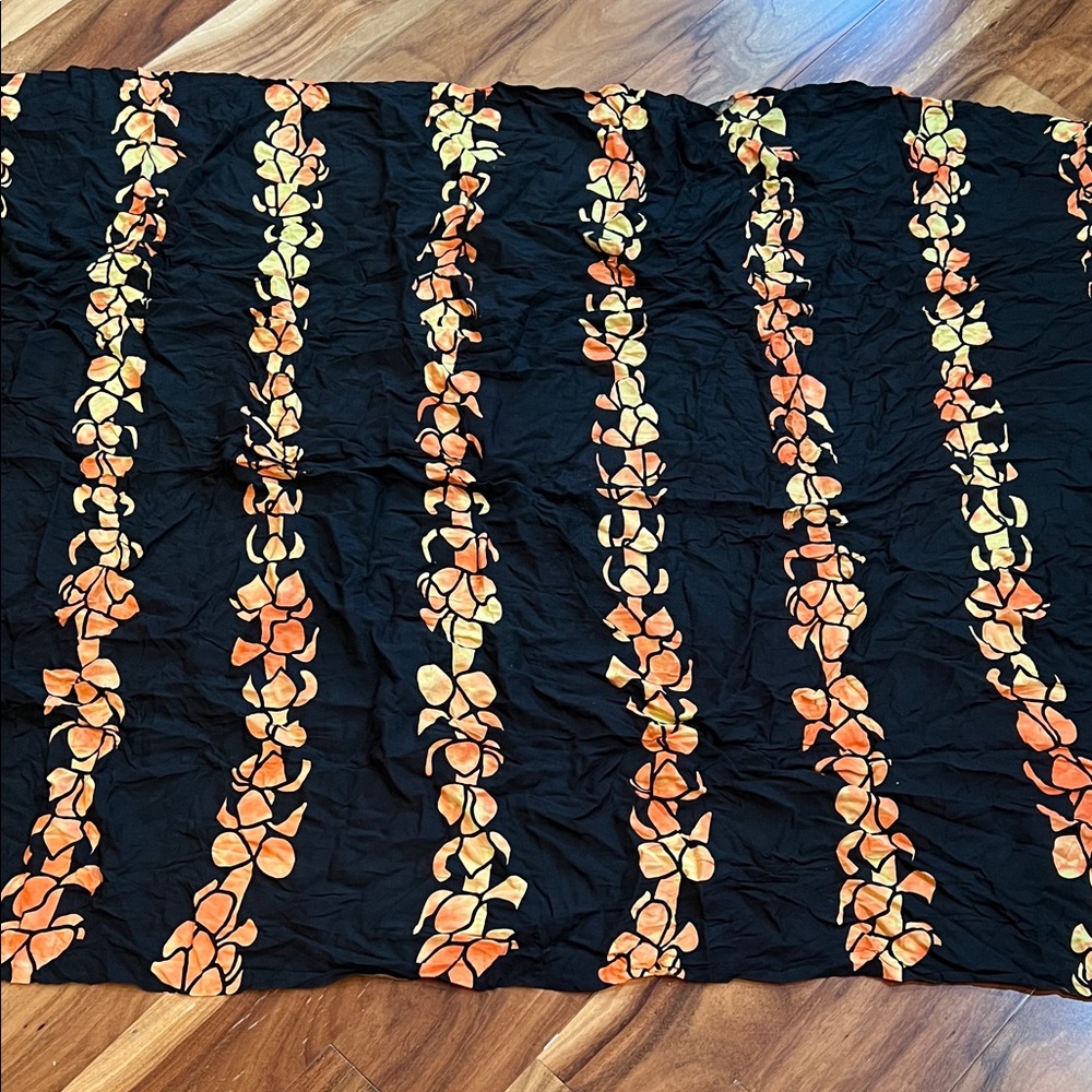 NWT Hawaiian Pareo Scarf